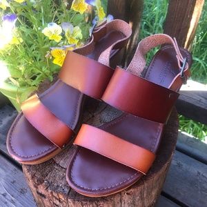 American Eagle Brown Wedges